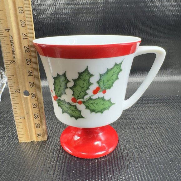 Seyei Christmas Holly Leaf Fine China Porcelain Pedestal Coffee Cups Mugs Set 2 - Picture 6 of 12